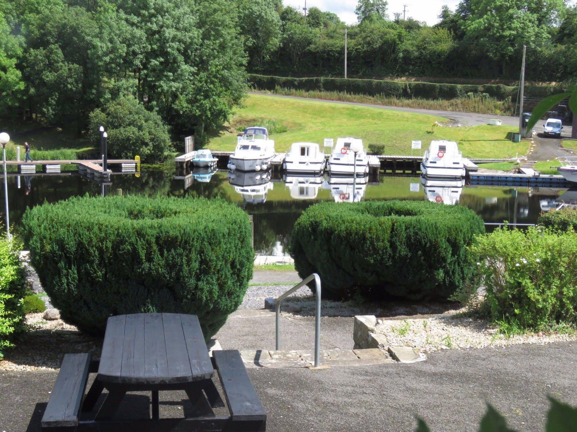 Carrybridge Lakeside Lodge Enniskillen Luaran gambar