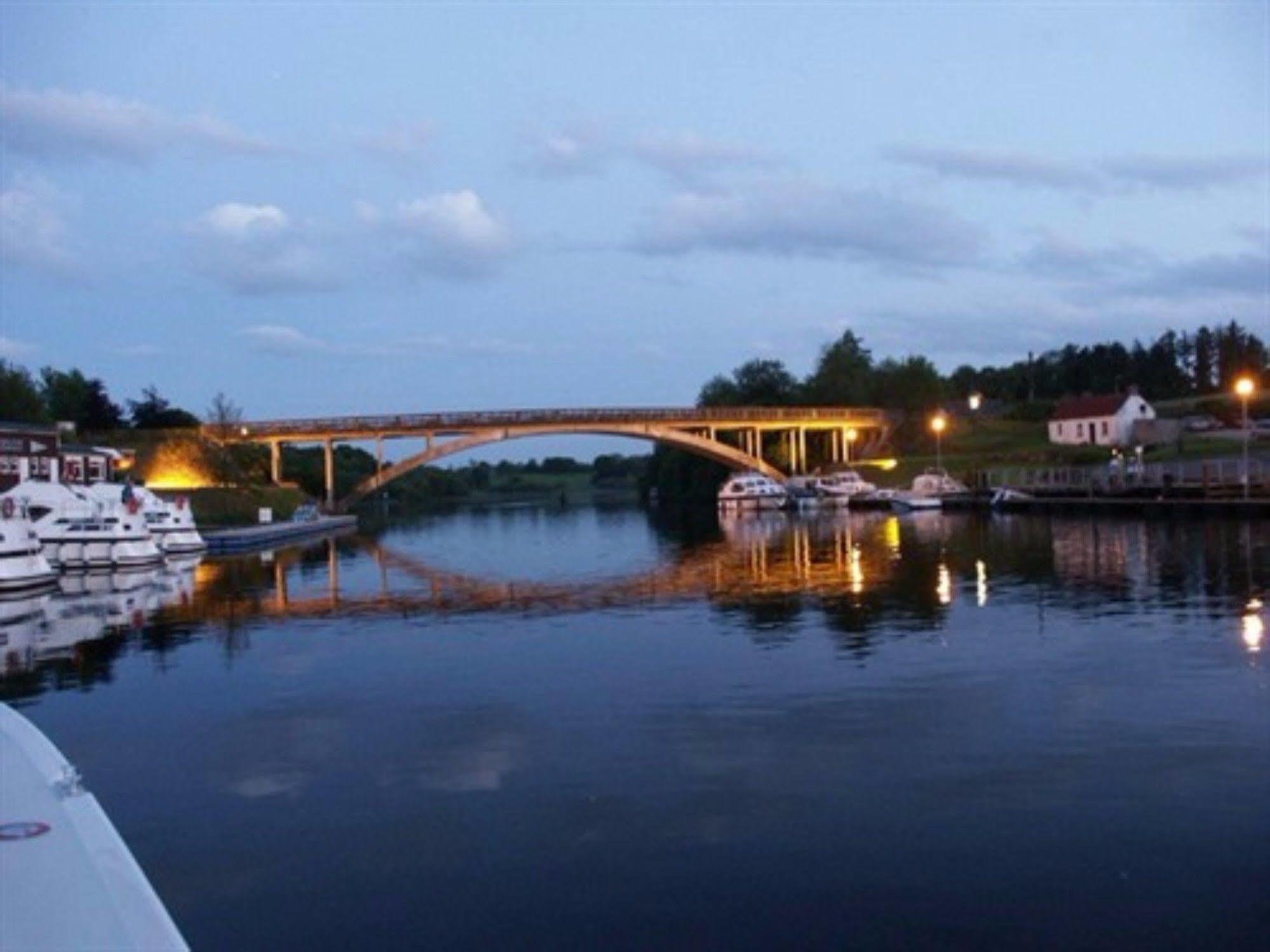Carrybridge Lakeside Lodge Enniskillen Luaran gambar